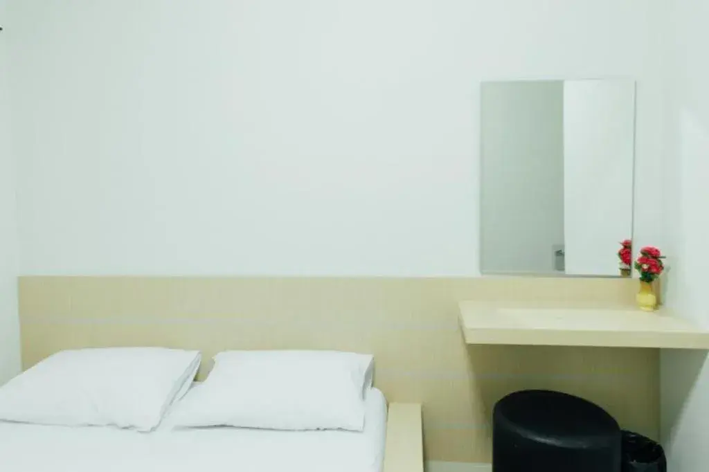 Bed in Cheaper Room Bed in Cheaper Room