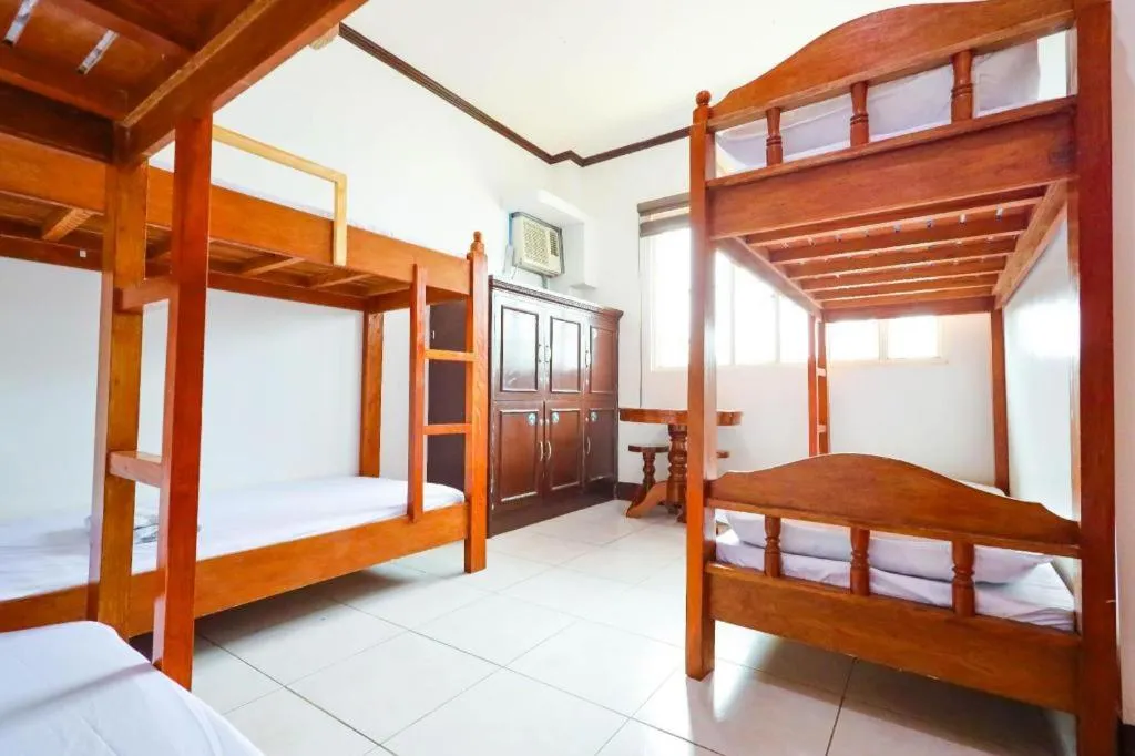 Bed in Mayon Backpackers Hostel