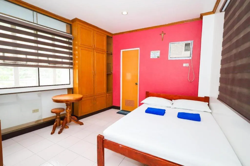 Bed in Mayon Backpackers Hostel