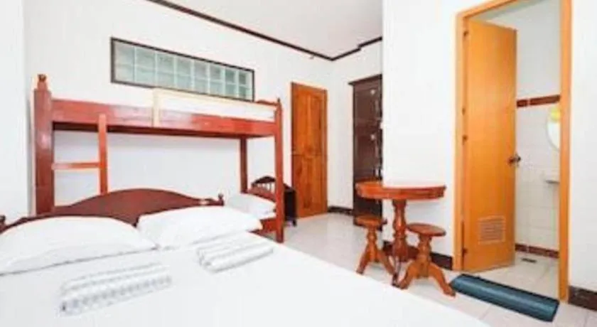 Bed in Mayon Backpackers Hostel