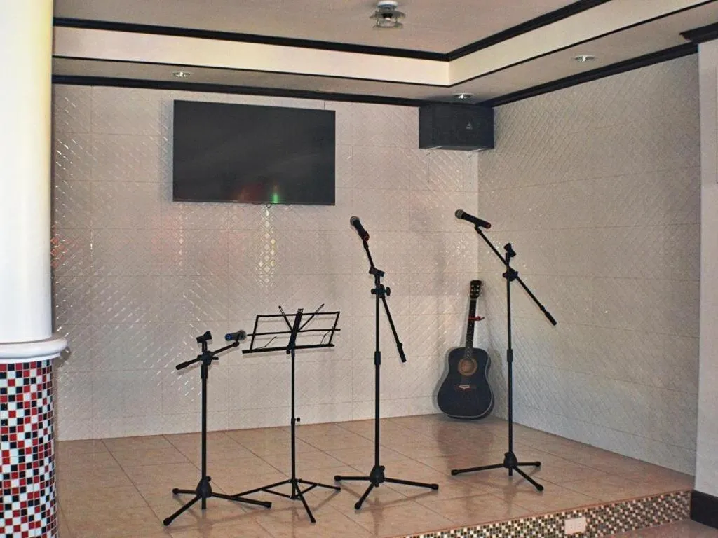 Mayon Backpackers Hostel