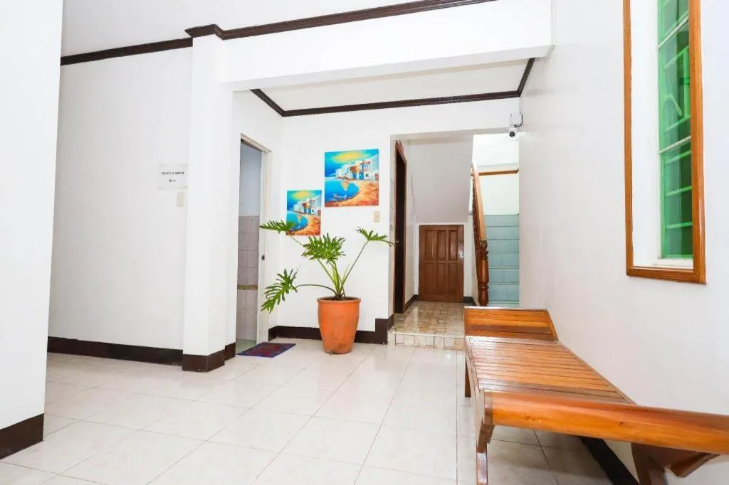 Mayon Backpackers Hostel