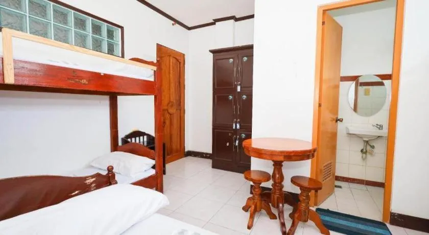 Bed in Mayon Backpackers Hostel