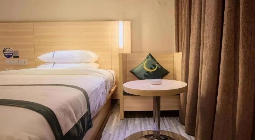 Bed in City Comfort Inn Hechi Nandan