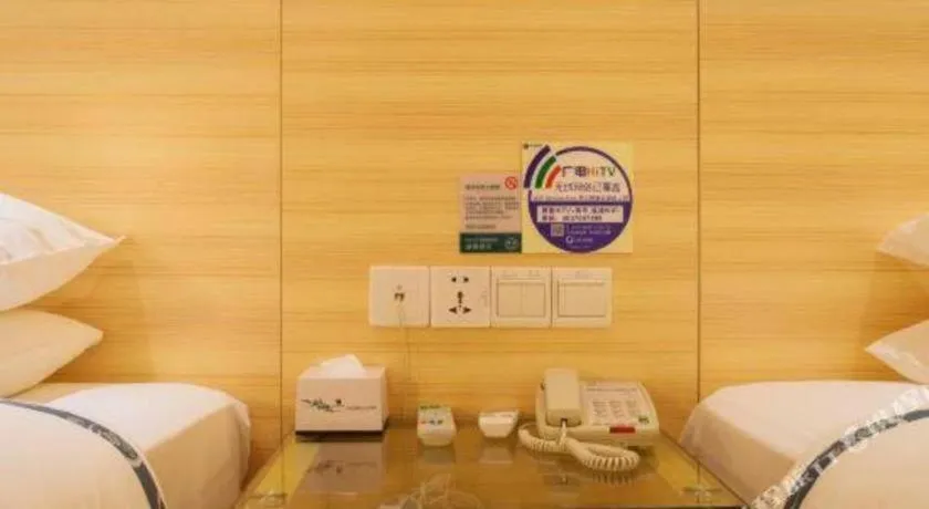 Bed in City Comfort Inn Hechi Nandan