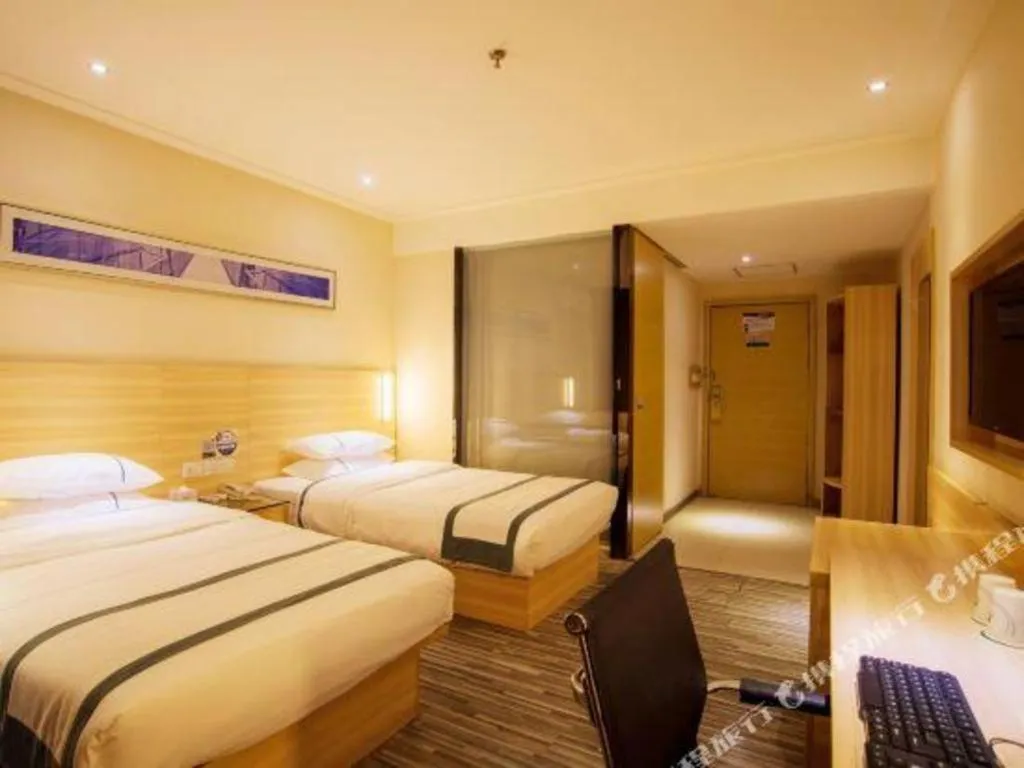 Bed in City Comfort Inn Hechi Nandan