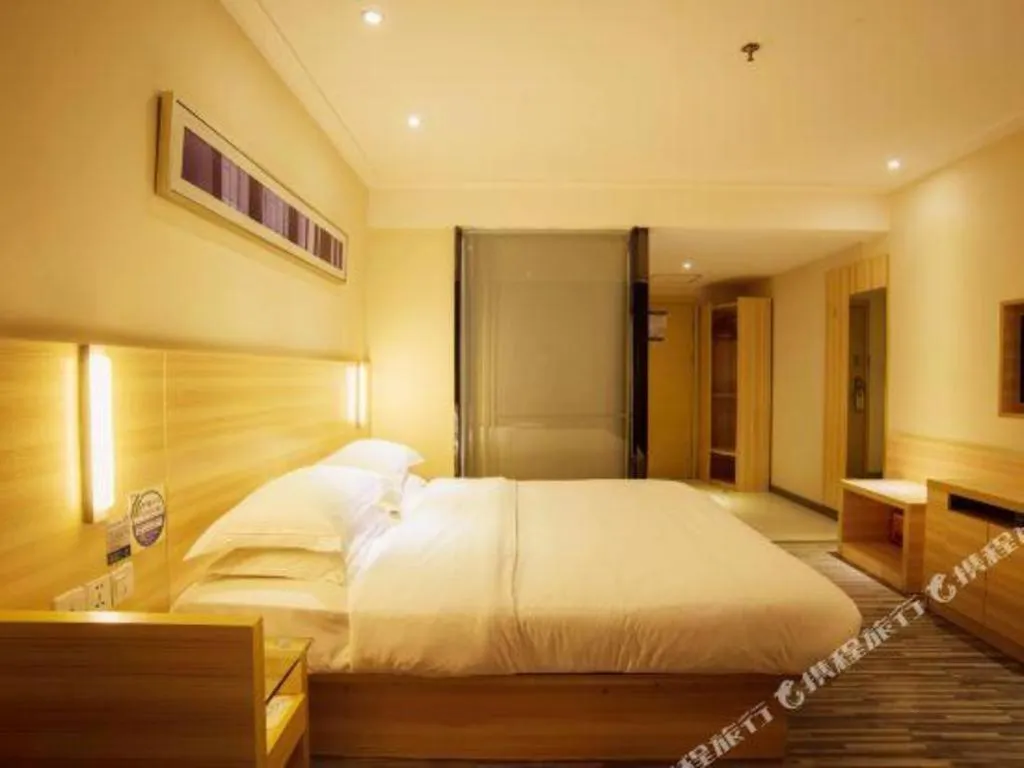 Bed in City Comfort Inn Hechi Nandan