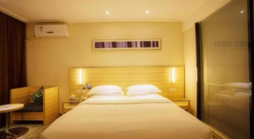 Bed in City Comfort Inn Hechi Nandan