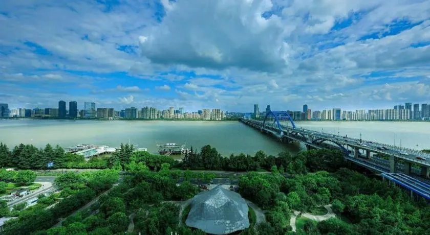 Hangzhou Lingtao Pavilion Hotel