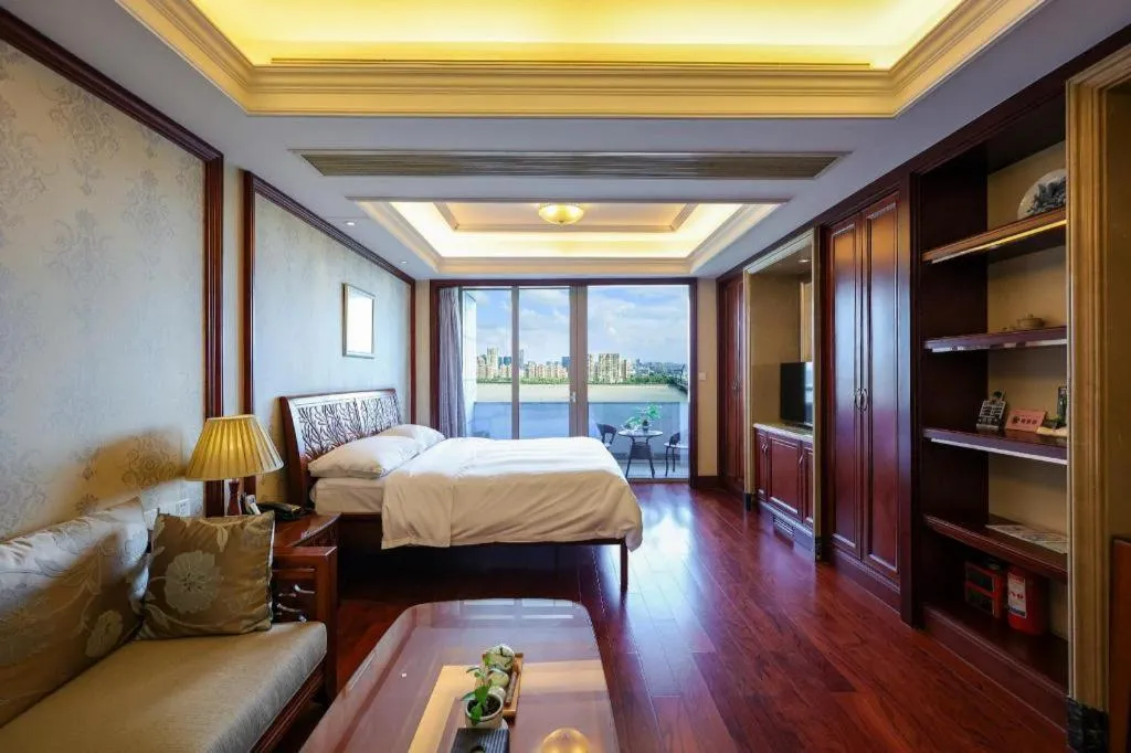 Bed in Hangzhou Lingtao Pavilion Hotel