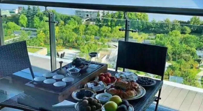 Hangzhou Lingtao Pavilion Hotel