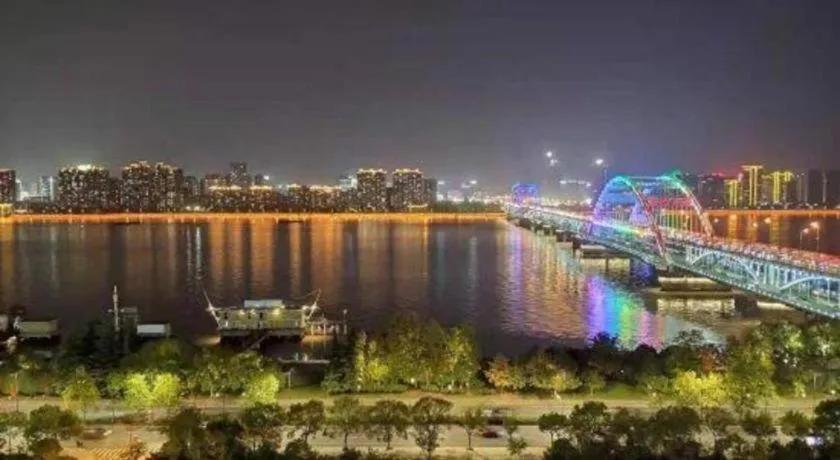 Hangzhou Lingtao Pavilion Hotel