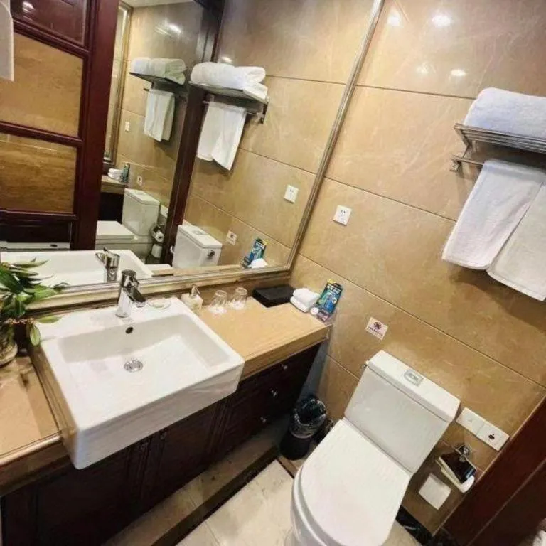 Hangzhou Lingtao Pavilion Hotel