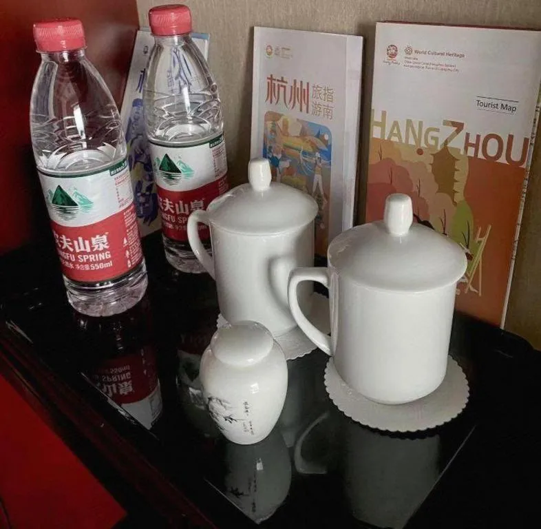 Hangzhou Lingtao Pavilion Hotel