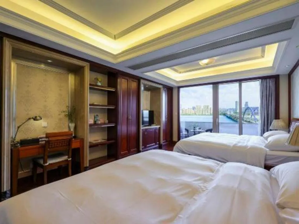 Bed in Hangzhou Lingtao Pavilion Hotel