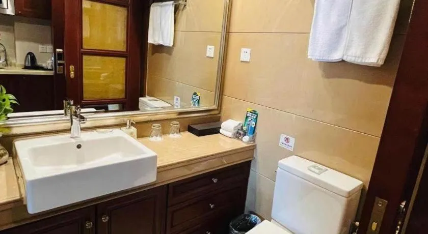 Hangzhou Lingtao Pavilion Hotel