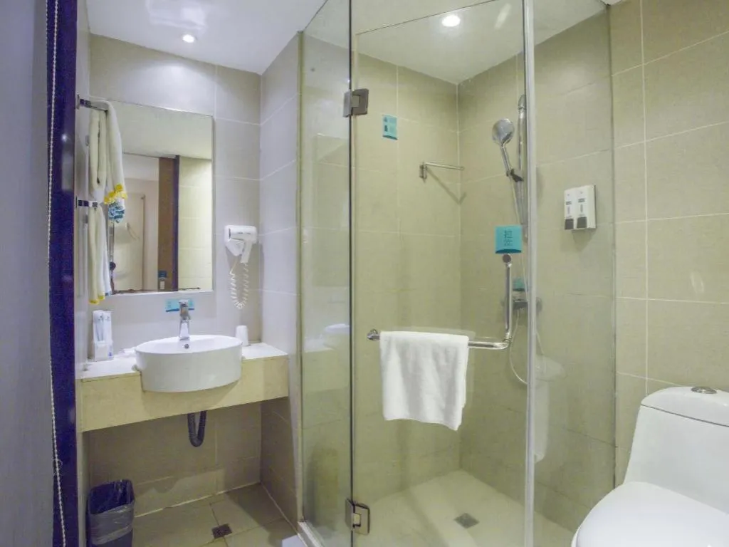 City Comfort Inn Dongxing National Trade Port