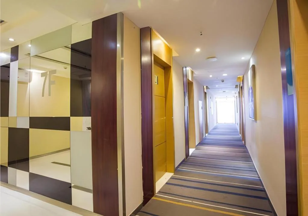 City Comfort Inn Dongxing National Trade Port