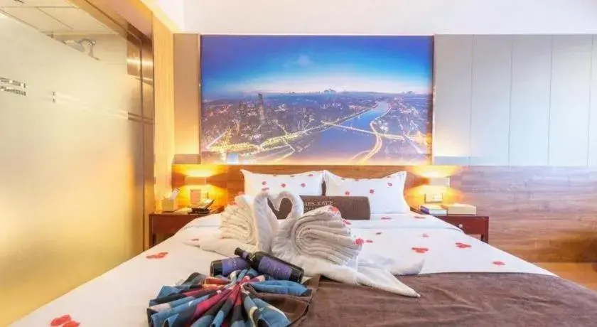 Bed in James Joyce Coffetel Qinhuangdao Taiyangcheng Wenhua Road Bed in James Joyce Coffetel Qinhuangdao Taiyangcheng Wenhua Road