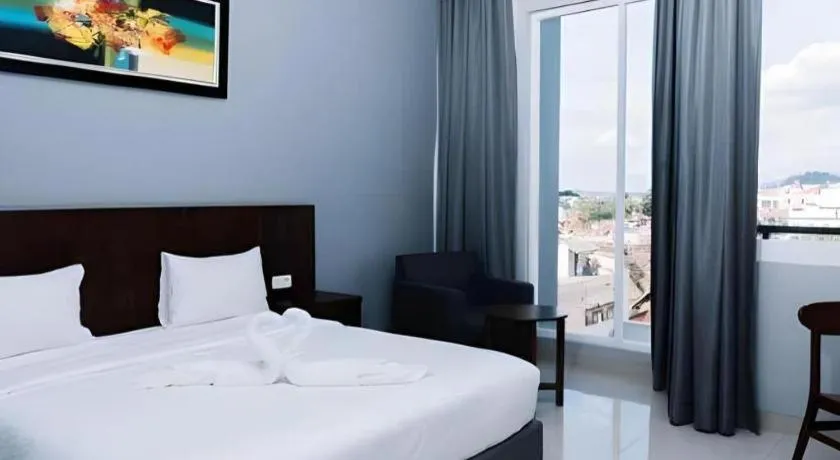 Bed in HOTEL GRAND KUTILANG SYARIAH