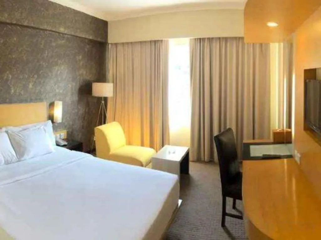 Bed in ZUZU Simpang Lima