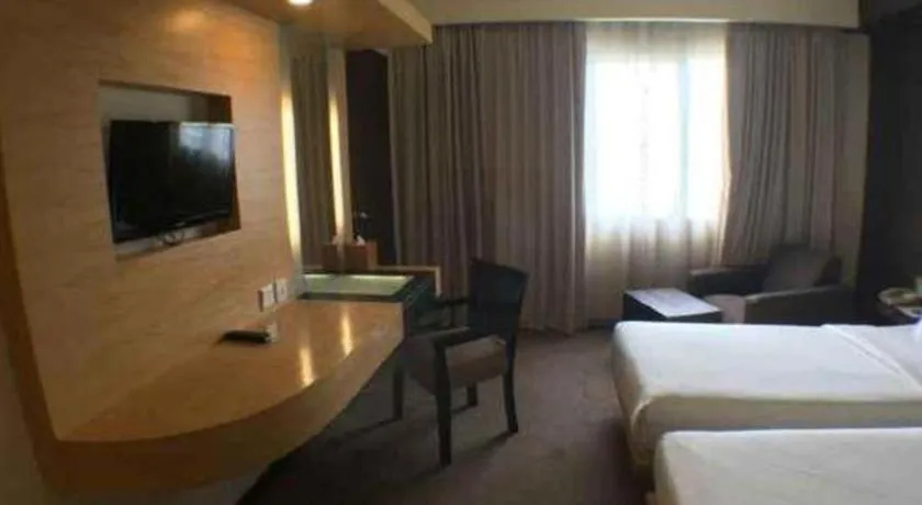 Bed in ZUZU Simpang Lima