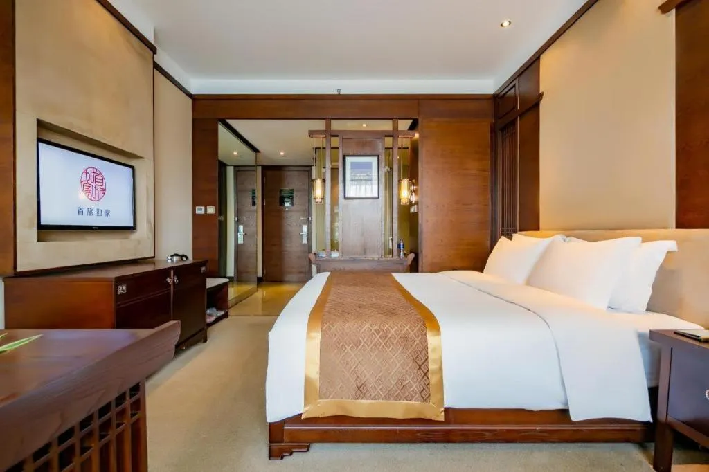 Bed in Yitel Collection Chengdu Kuanzhai Alley Chutian Junlin