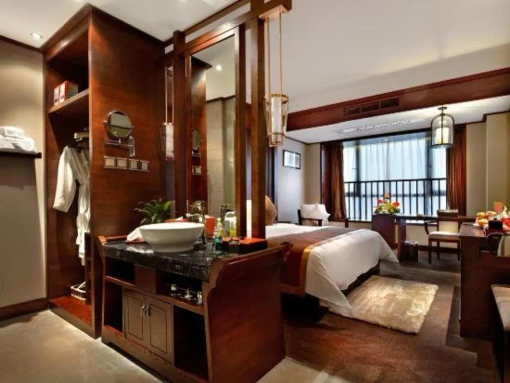 Bed in Yitel Collection Chengdu Kuanzhai Alley Chutian Junlin