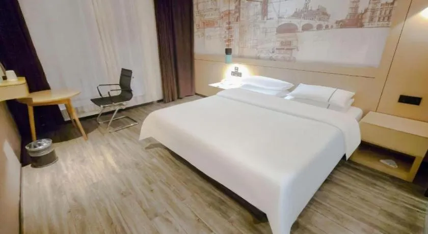 Bed in City Comfort Inn Wuhan Baibuting