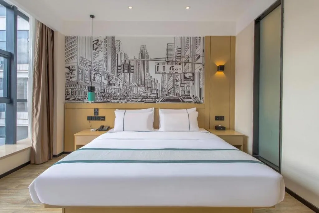 Bed in City Comfort Inn Wuhan Baibuting