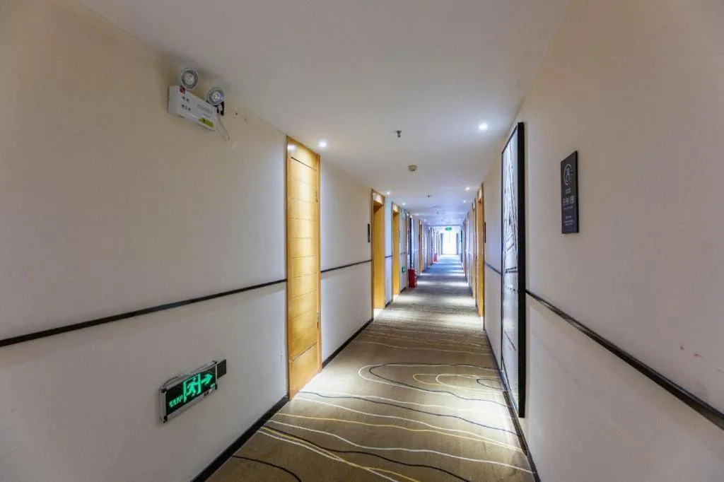 City Comfort Inn Wuhan Baibuting