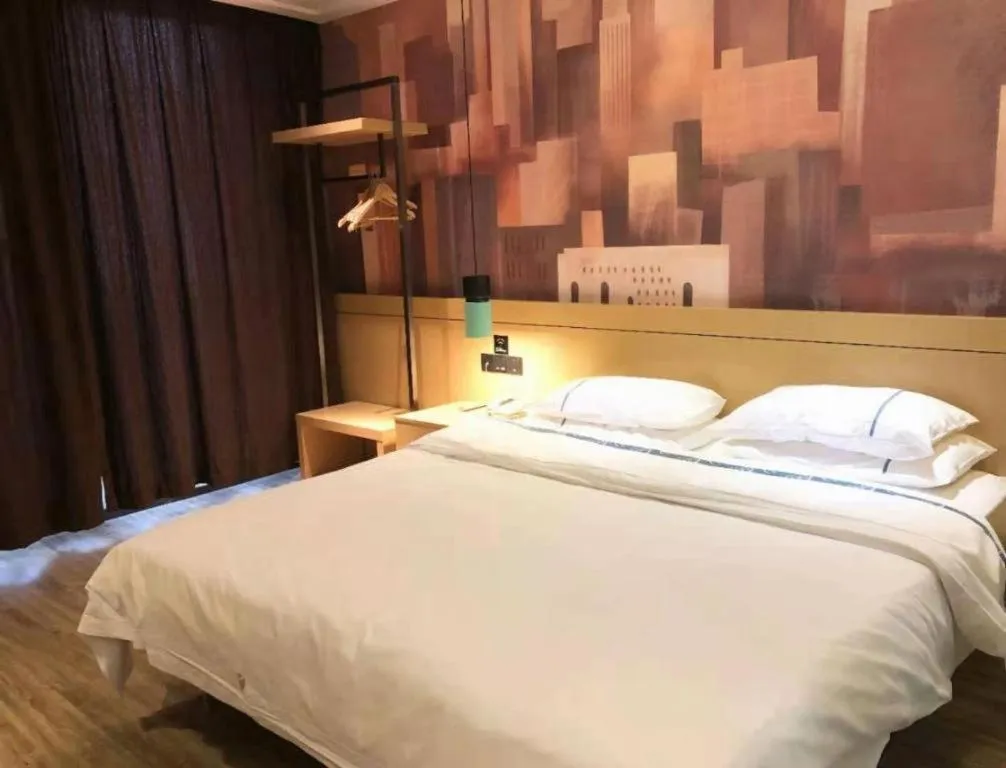 Bed in City Comfort Inn Wuhan Baibuting