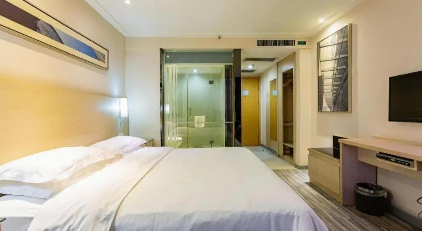 Bed in City Comfort Inn Wuhan Baibuting