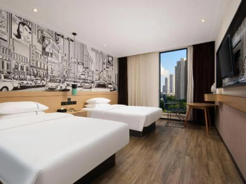 Bed in City Comfort Inn Wuhan Baibuting