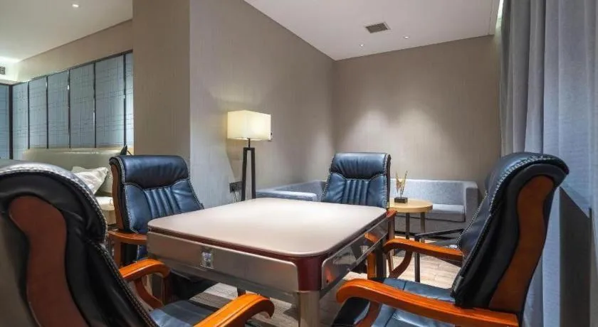 Echarm Hotel Danzhou Xiari Plaza