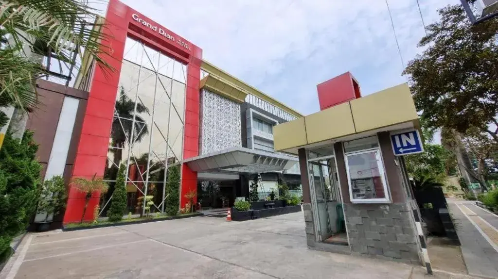 Grand Dian Hotel Slawi Grand Dian Hotel Slawi