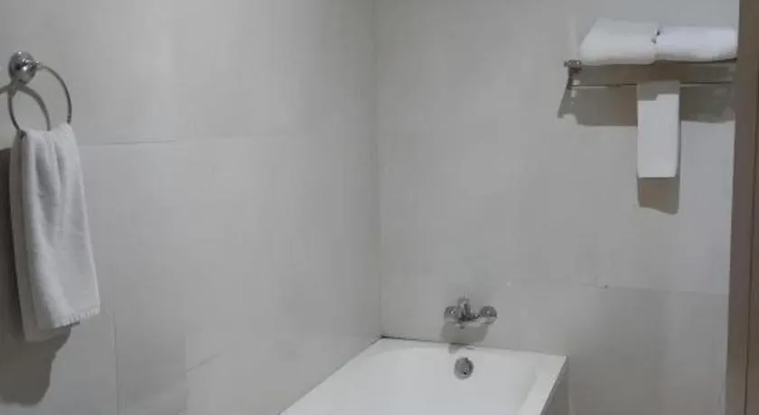 Grand Dian Hotel Slawi