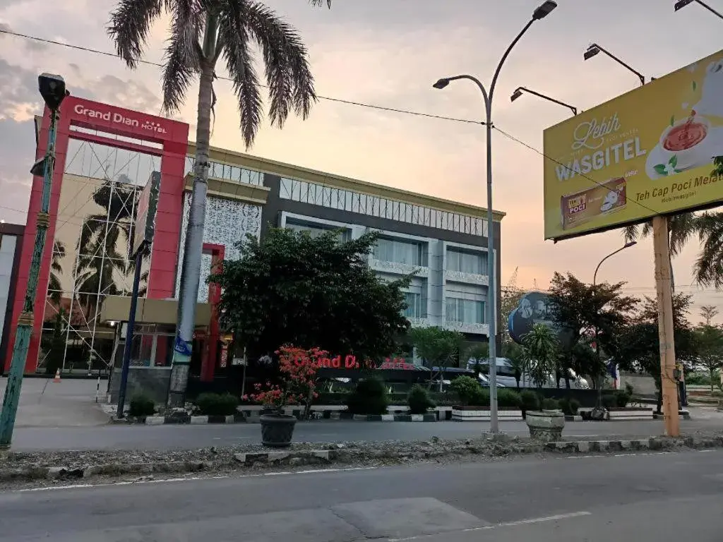 Grand Dian Hotel Slawi Grand Dian Hotel Slawi