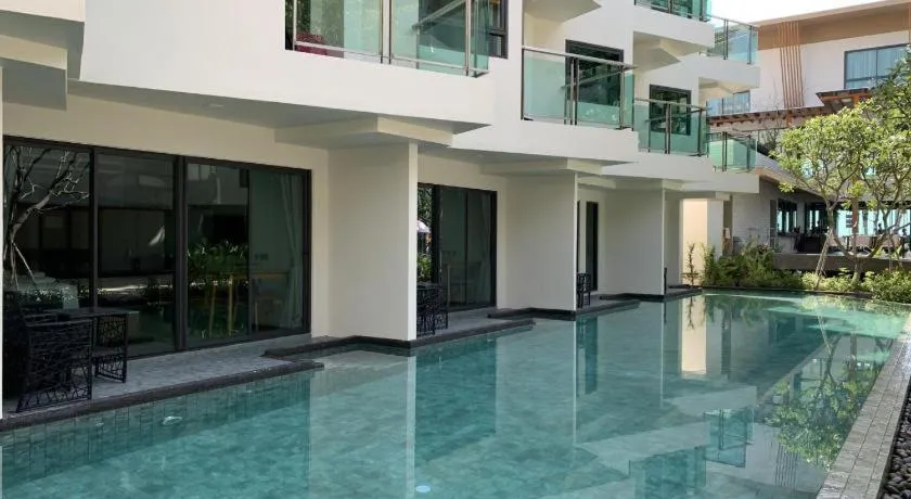 Eco Cozy Beachfront Resort Chaam