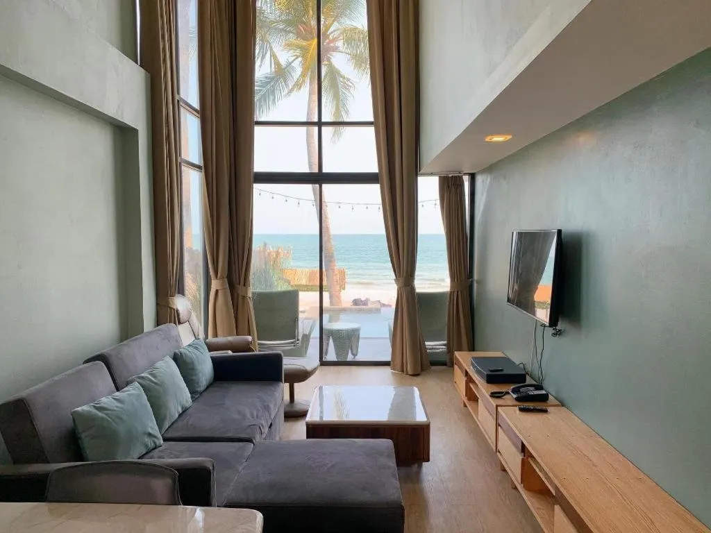 Eco Cozy Beachfront Resort Chaam