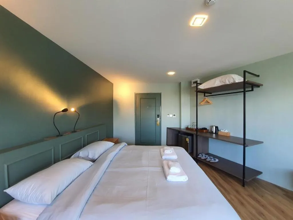 Bed in Eco Cozy Beachfront Resort Chaam