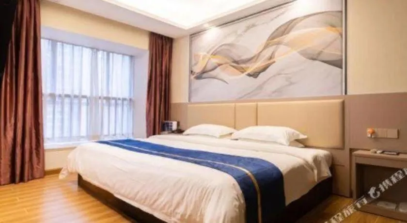 Bed in Oriental Hotel