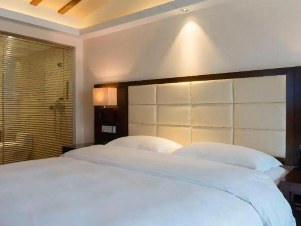 Bed in Oriental Hotel