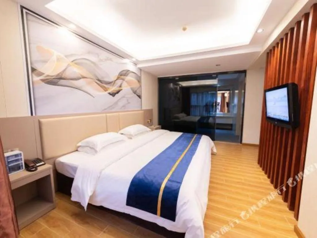 Bed in Oriental Hotel