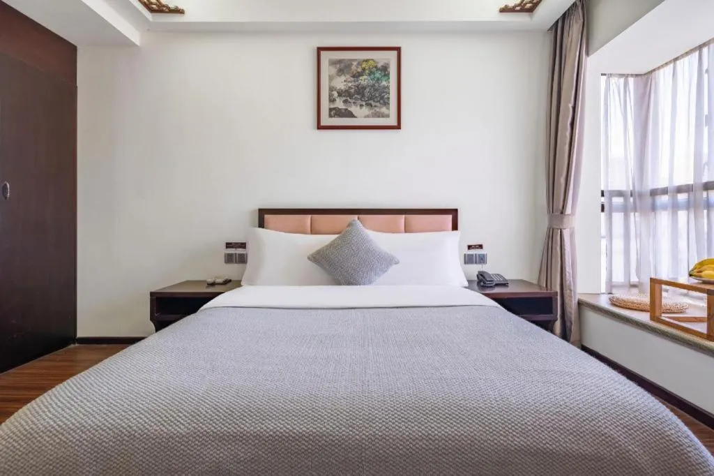 Bed in Oriental Hotel