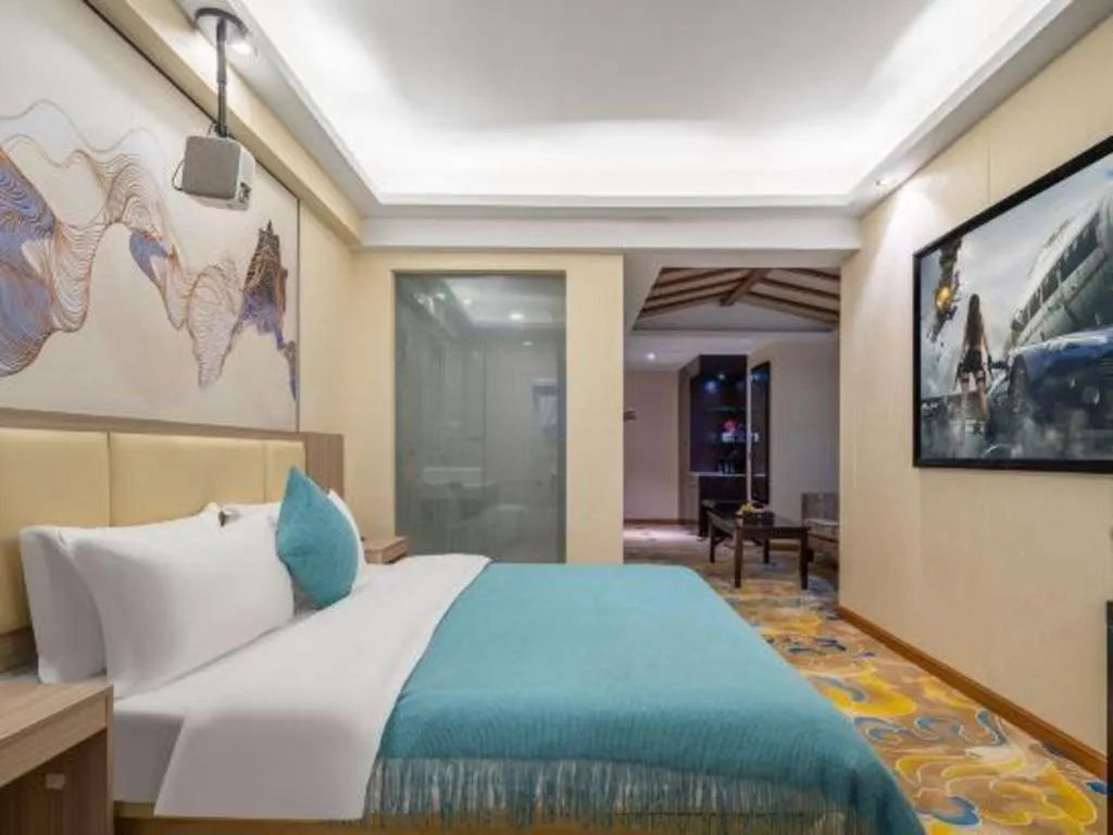 Bed in Oriental Hotel