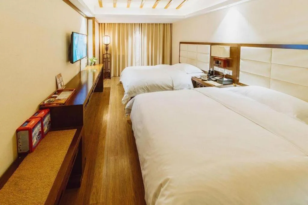 Bed in Oriental Hotel