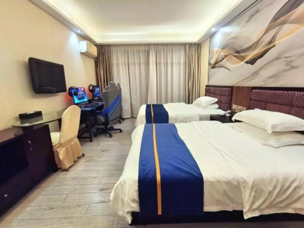 Bed in Oriental Hotel