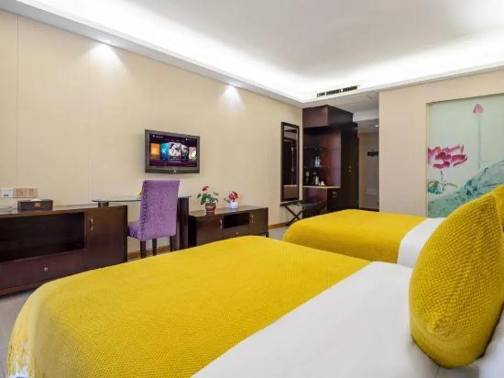 Bed in Oriental Hotel