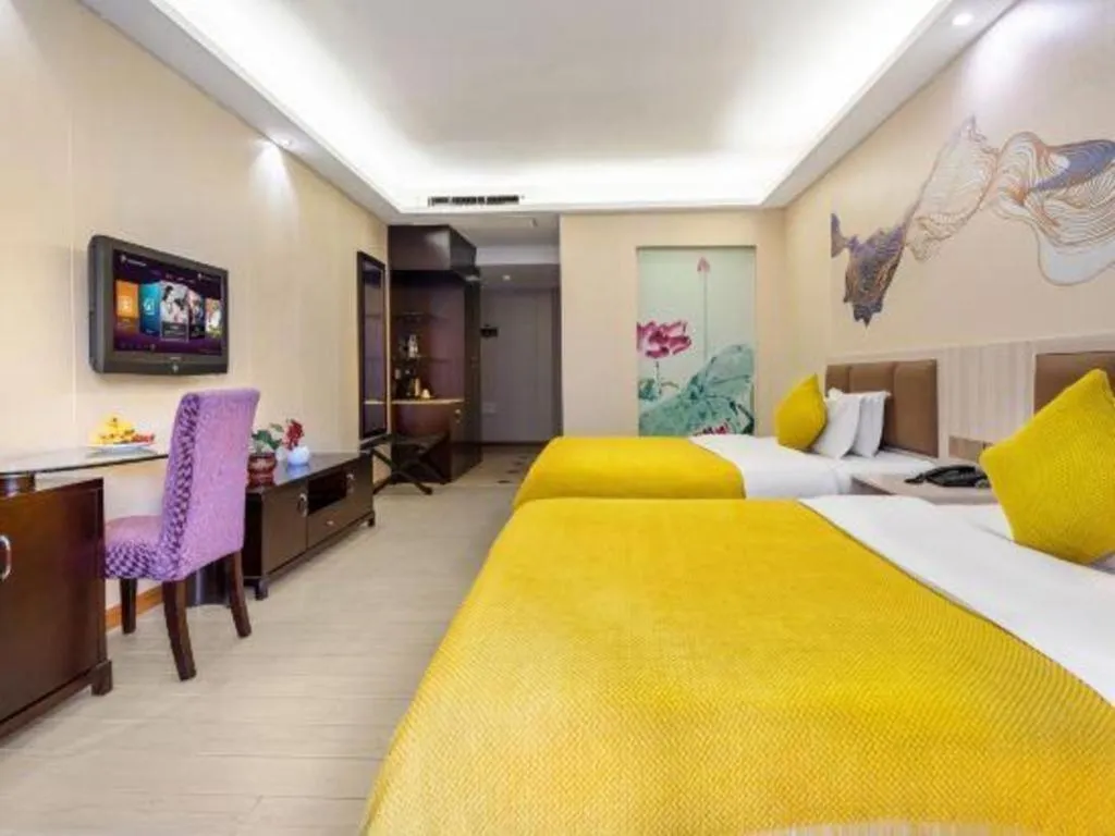 Bed in Oriental Hotel